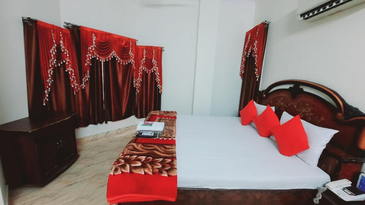 Hotel Holiday Inn Paradise Chandīgarh Exteriér fotografie