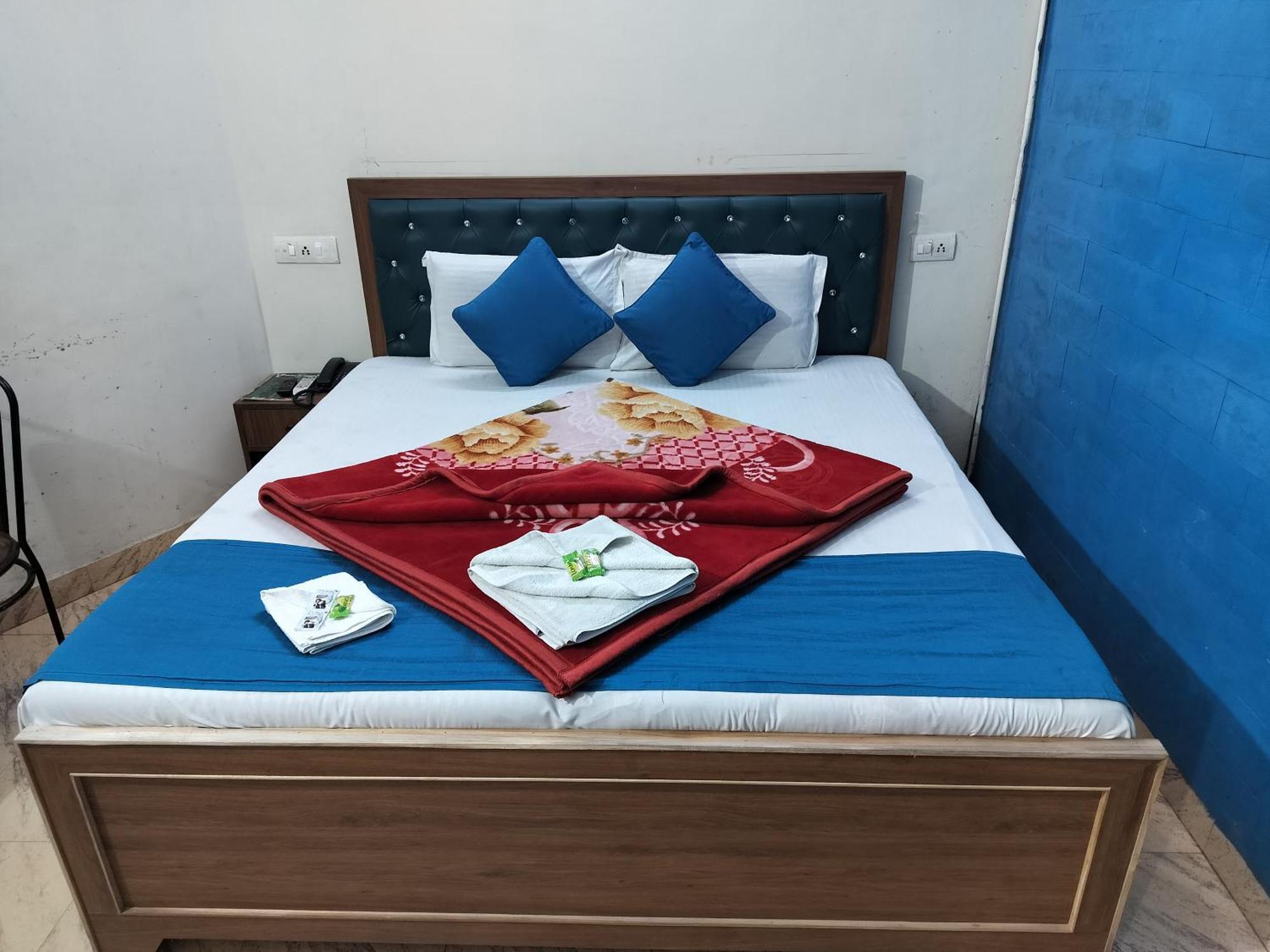 Hotel Holiday Inn Paradise Chandīgarh Pokoj fotografie